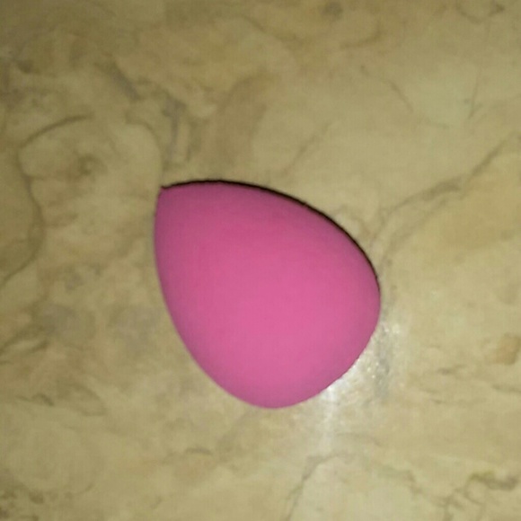 Set of 2 Makeup Blending Sponges - Picture 2 of 2